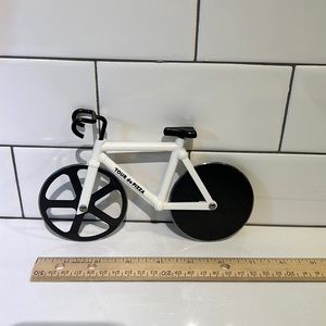 Tour de Pizza Bike Shaped Pizza Cutter